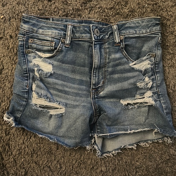 American Eagle Jean Shorts Size 8 - Picture 1 of 1